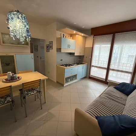 Gracious Located In The Heart Of Lignano Apartman *
