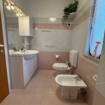 Gracious Located In The Heart Of Lignano Apartman *